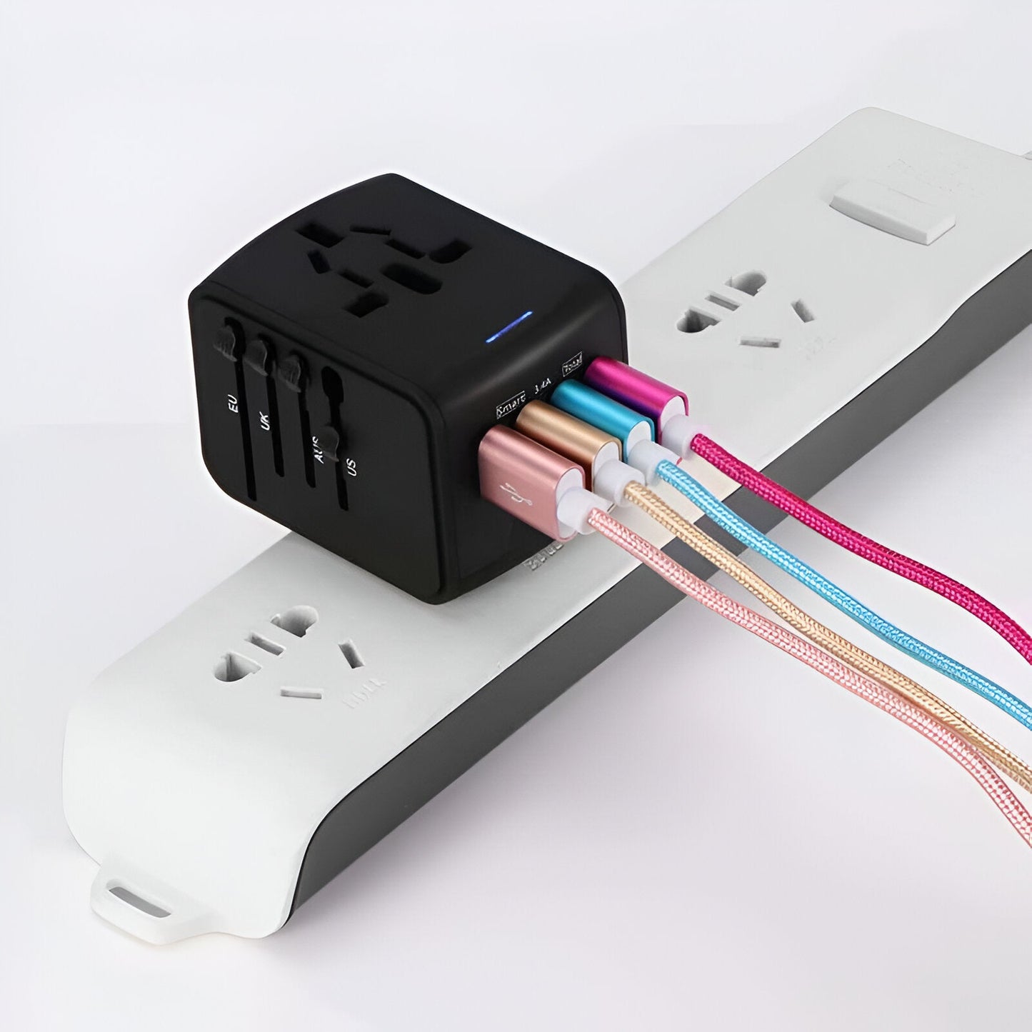 PlugMate™ |  En kompakt adapter til at oplade alle enheder, overalt!